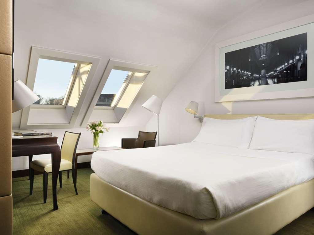 Cusani Hotel 4*